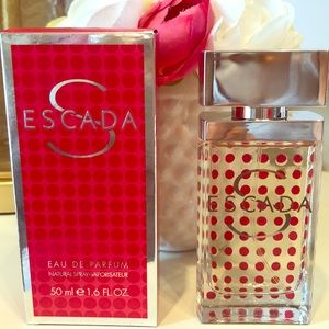 Escada S